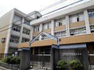 菅原小学校 750m