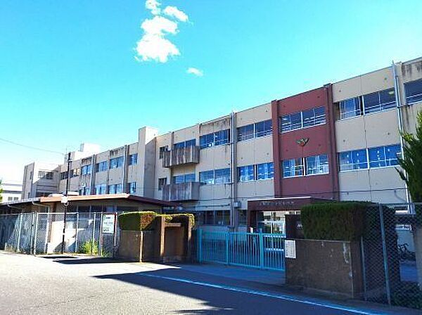 高崎市寺尾小学校高崎市寺尾小学校 640m
