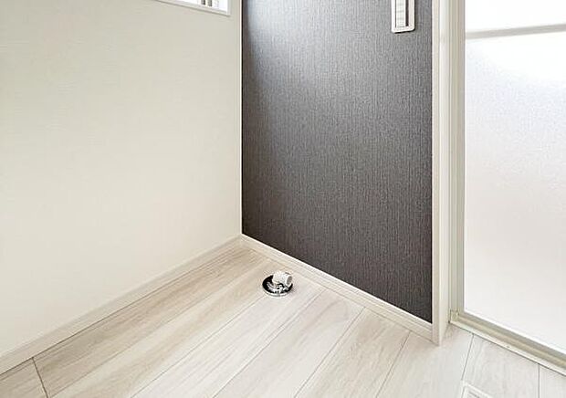 お天気を気にせずお洗濯ができ、室内干し可能です。