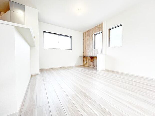 リビングダイニングになります。ご家族そろっての素敵な空間になりそうですね。