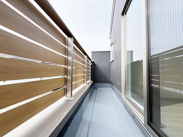 お洗濯ものを気持ち良く太陽の光で干せるのが嬉しいですね。