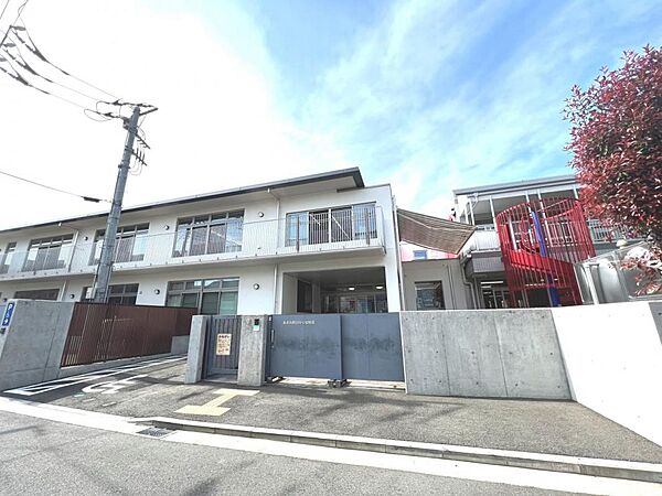 あざみ野白ゆり幼稚園まで約920m（徒歩12分）