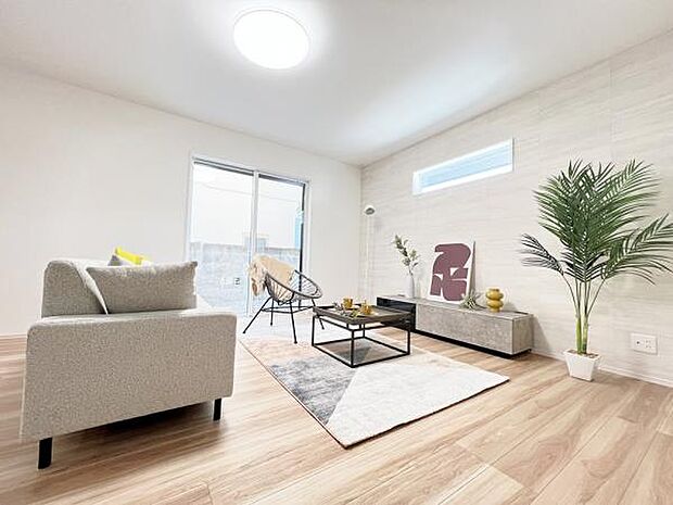 家族団らんの場所としてゆったりと居心地の良いリビングです。