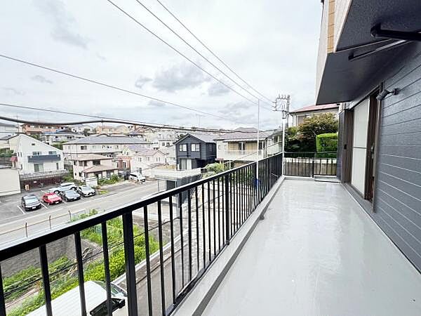 お洗濯ものを気持ち良く太陽の光で干せるのが嬉しいですね。