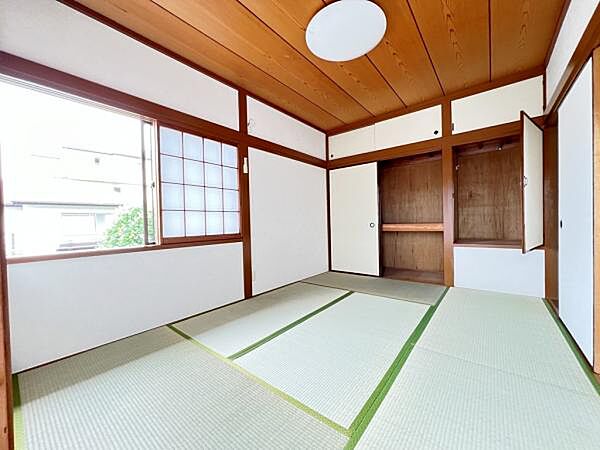 一部屋あるとうれしい和室。客間、晩酌、家族団らんなど色々使えますね。