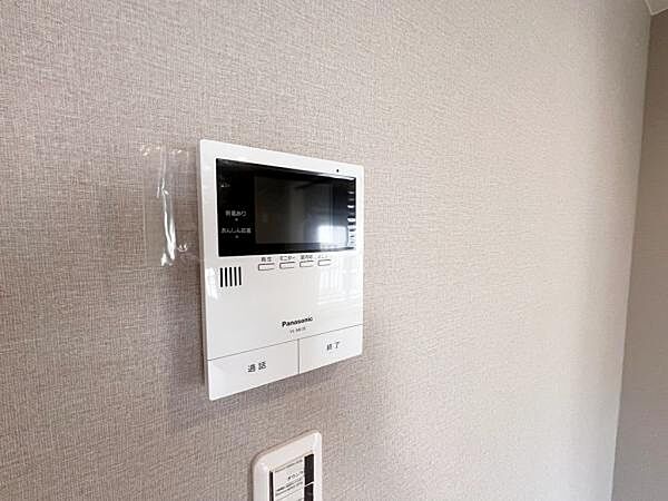 ご来客者確認できるTVモニター付きインターフォン。
