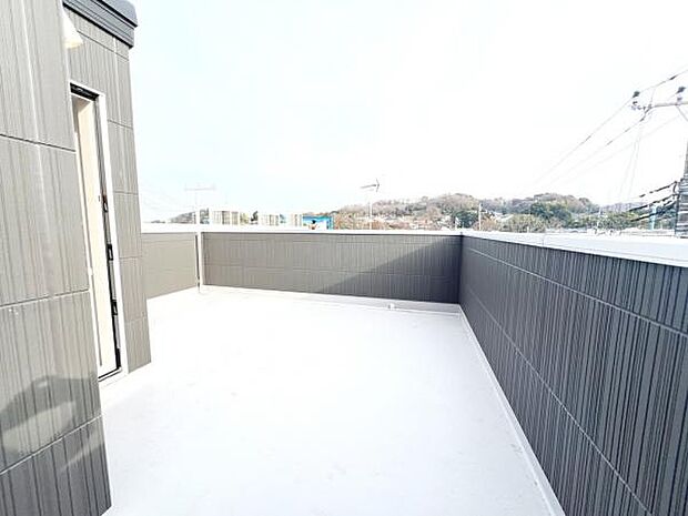 お洗濯ものを気持ち良く太陽の光で干せるのが嬉しいですね。