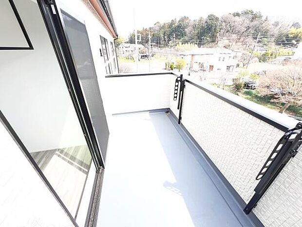 お洗濯ものを気持ち良く太陽の光で干せるのが嬉しいですね。