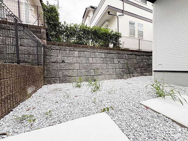 ガーデニングや家庭菜園で緑の潤い溢れる暮らしをお楽しみいただきます。