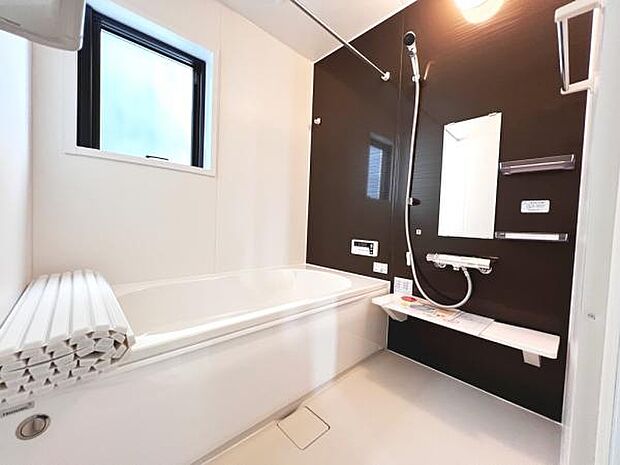 お風呂でほっとひといき。1日の疲れを癒しましょう。