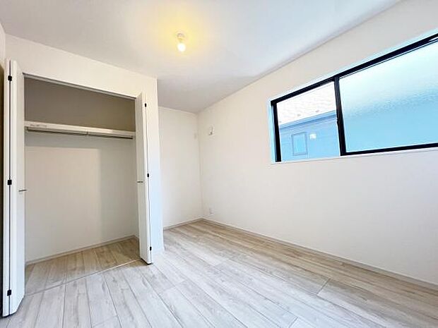 子供部屋にもちょうど良い大きさのお部屋です。