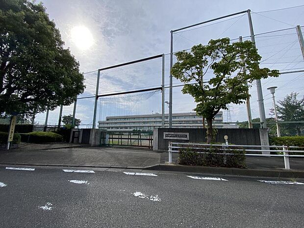 町田市立金井中学校まで約860m（徒歩11分）
