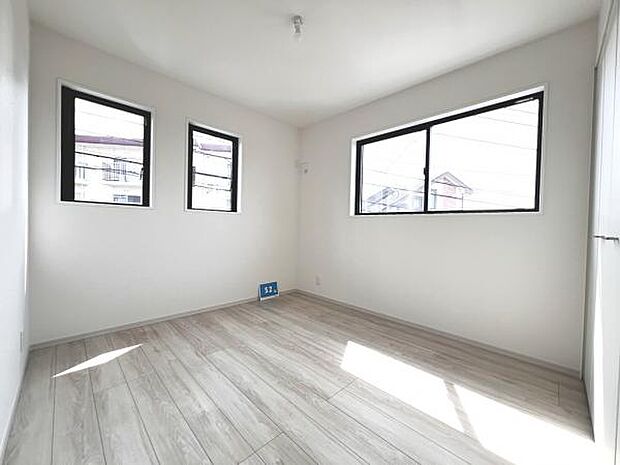 子供部屋にもちょうど良い大きさのお部屋です。