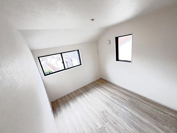 子供部屋にもちょうど良い大きさのお部屋です。