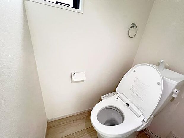 ほっと安らげるトイレ空間です。