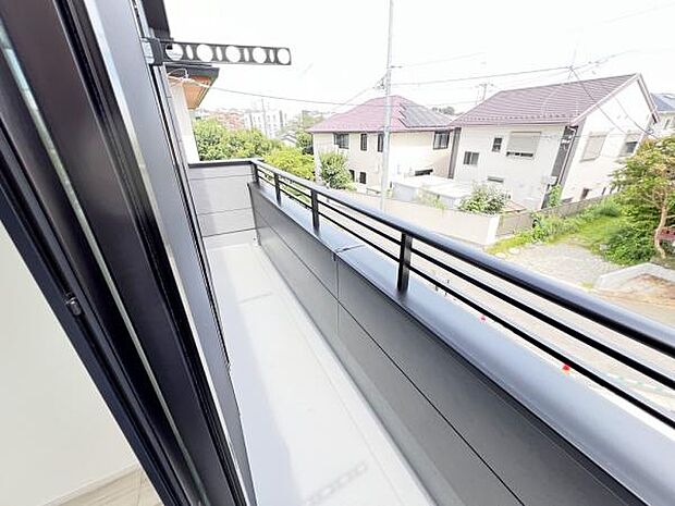 お洗濯ものを気持ち良く太陽の光で干せるのが嬉しいですね。