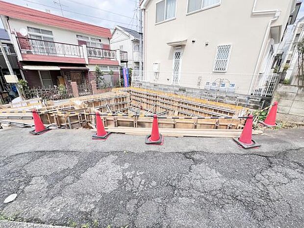 一生懸命建築中です。完成が楽しみですね。