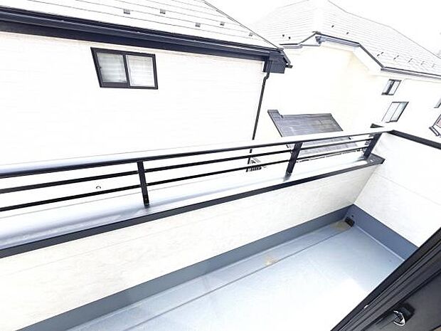 お洗濯ものを気持ち良く太陽の光で干せるのが嬉しいですね。