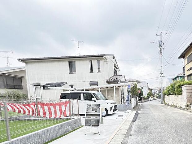 駐車場ももちろん完備しておりますのでお車所有の方にも心強いです。
