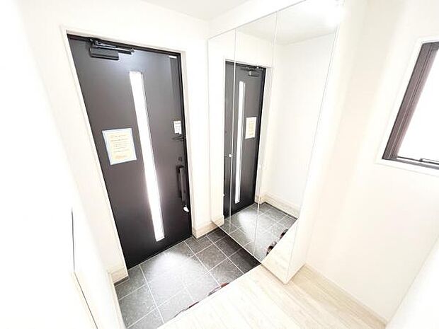 いつも気持ちよくご家族を迎えられる玄関です。