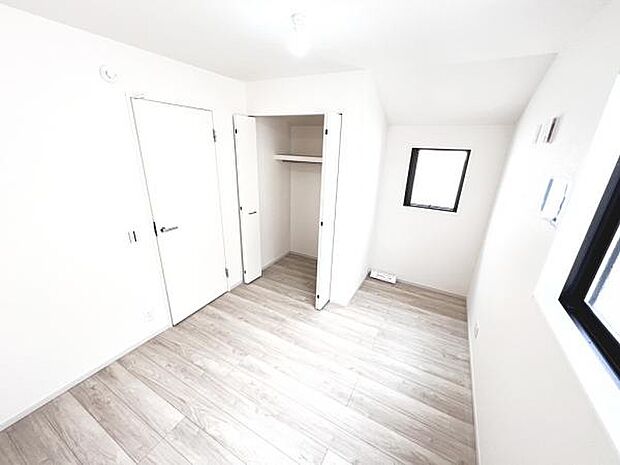 子供部屋にもちょうど良い大きさのお部屋です。