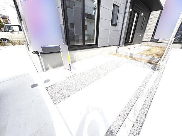 駐車場ももちろん完備しておりますのでお車所有の方にも心強いです。