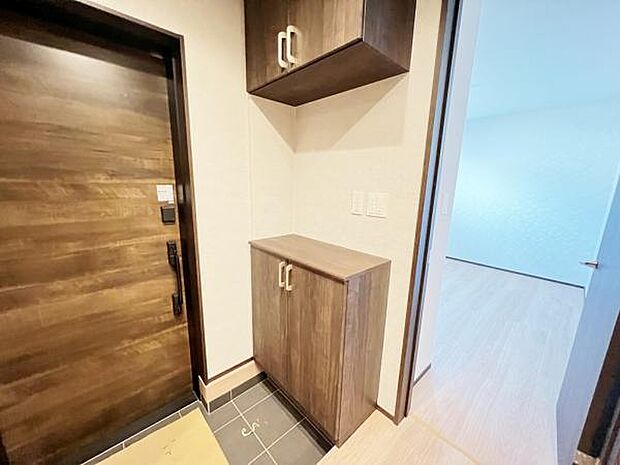 玄関には大容量のシューズボックス付です。