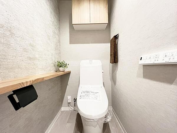ほっと安らげるトイレ空間です。