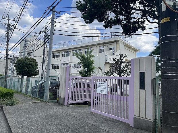 町田市立町田第三中学校まで約1820m(徒歩23分)