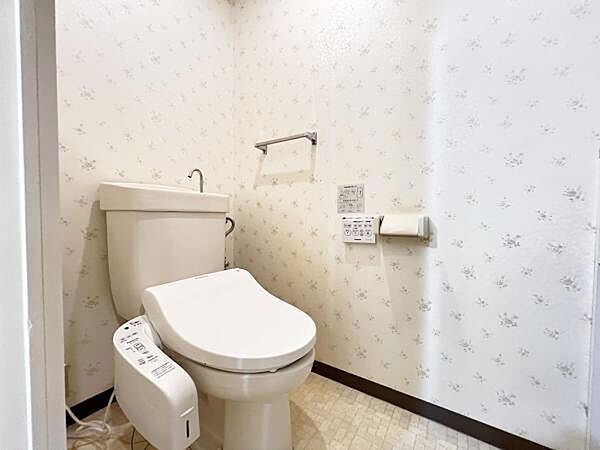 ほっと安らげるトイレ空間です。