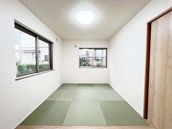和室スペースです。畳のお部屋は寛げる空間ですね。