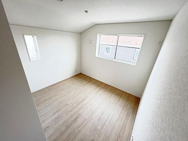子供部屋にもちょうど良い大きさのお部屋です。