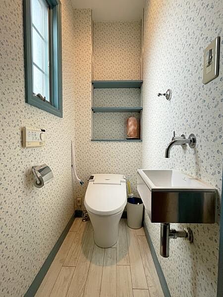 ほっと安らげるトイレ空間です。