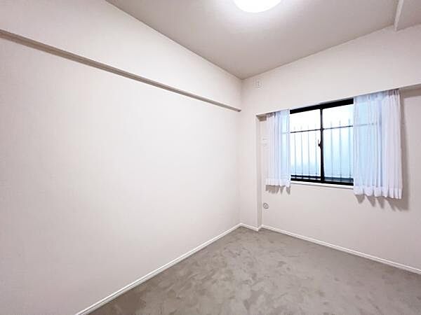 子供部屋にもちょうど良い大きさのお部屋です。