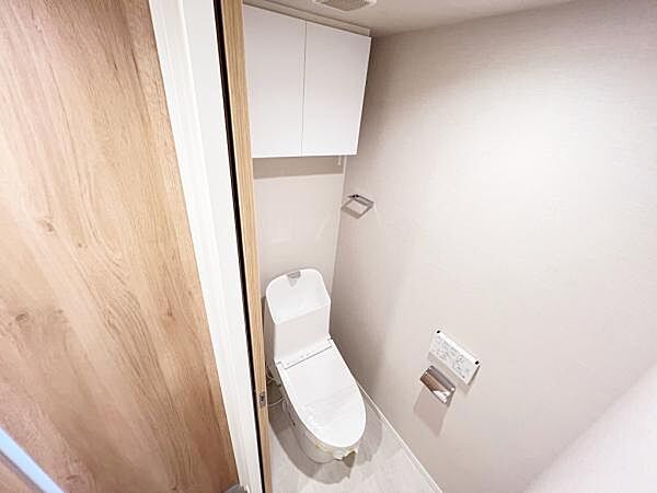 ほっと安らげるトイレ空間です。