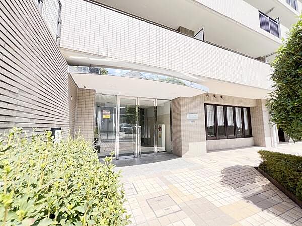エントランスです。皆様やお客様をお出迎え致します。