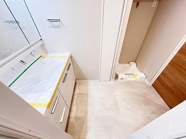脱衣所は小さなお子様がいるご家庭にも重宝されます。