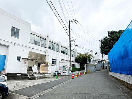愛和幼稚園まで約1330m（徒歩17分）
