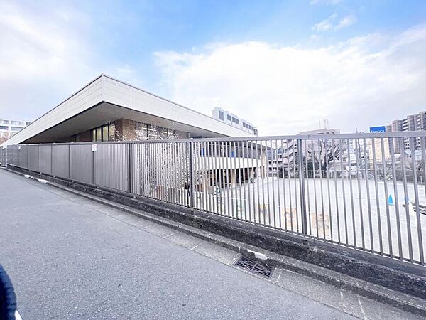 学校法人国際学園 青葉台幼稚園まで約910m（徒歩12分）