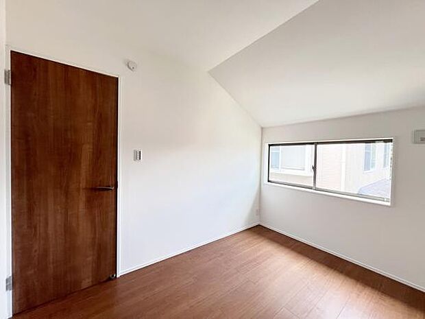 子供部屋にもちょうど良い大きさのお部屋です。