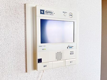 訪問者を確認できるTVモニター付きインターフォンです。