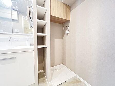 お天気を気にせずお洗濯ができ、室内干し可能です。