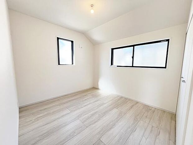 子供部屋にもちょうど良い大きさのお部屋です。