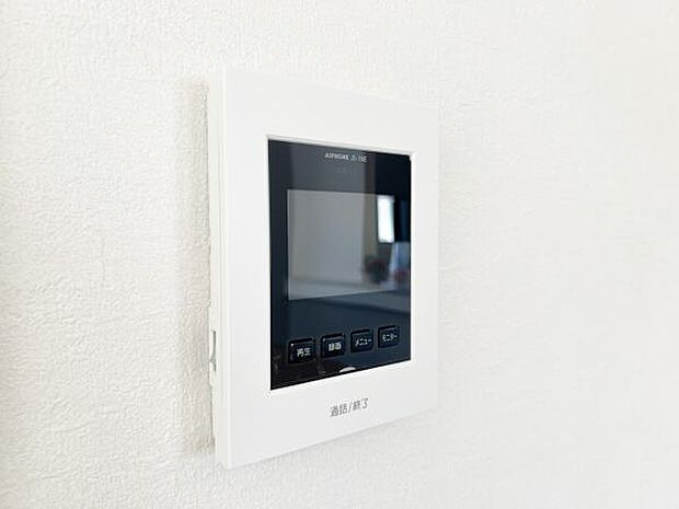 訪問者を確認できるTVモニター付きインターフォンです。