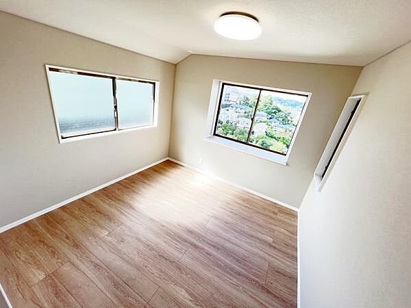 子供部屋にもちょうど良い大きさのお部屋です。