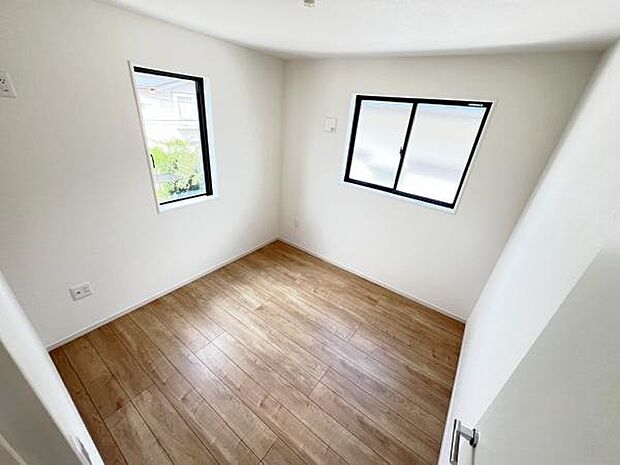 子供部屋にもちょうど良い大きさのお部屋です。
