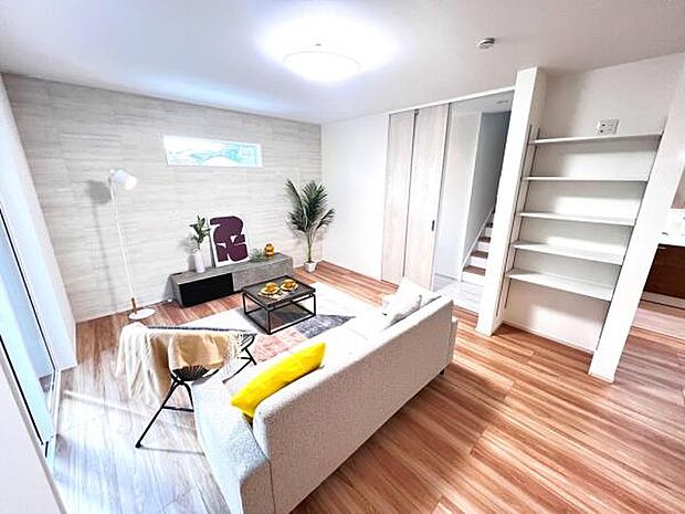 家族団らんの場所としてゆったりと居心地の良いリビングです。