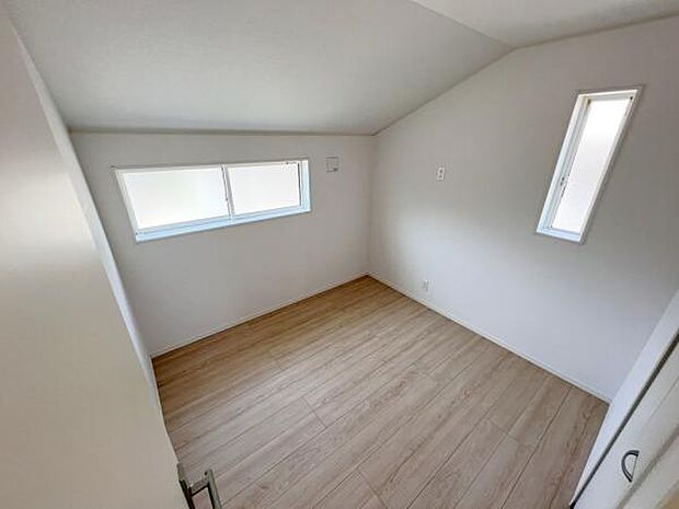 子供部屋にもちょうど良い大きさのお部屋です。