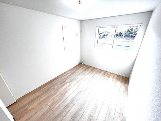 子供部屋にもちょうど良い大きさのお部屋です。