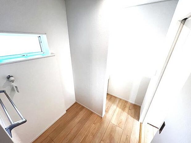 脱衣所は小さなお子様がいるご家庭にも重宝されます。